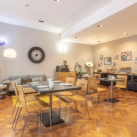 Urban Style Centre De La Presse 3*