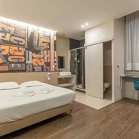 Hotel Urban Style Centre De La Presse 3*
