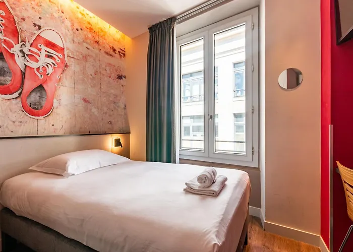 Urban Style Centre De La Presse 3* 보르도